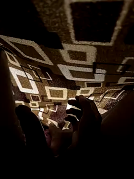 jhonnes  online show from December 15, 2:05 am