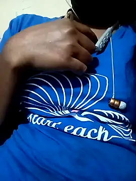 Snapshot of Tamil_roja17 chatting on February 6, 11:21 am Tamil roja17 online show from February 6, 11:21 am