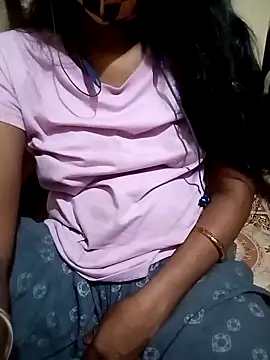 Snapshot of Tamil_roja17 chatting on February 20, 7:41 pm Tamil roja17 online show from February 20, 7:41 pm