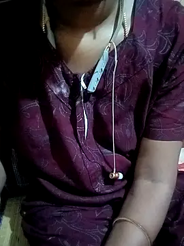 Snapshot of Tamil_roja17 chatting on March 4, 8:46 am Tamil roja17 online show from March 4, 8:46 am