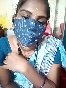 Snapshot of Tamil_roja17 chatting on September 11, 6:35 am Tamil roja17 online show from September 11, 6:35 am