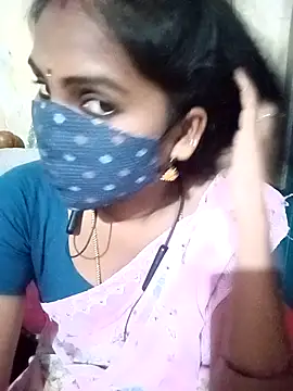 Snapshot of Tamil_roja17 chatting on September 19, 10:38 am Tamil roja17 online show from September 19, 10:38 am