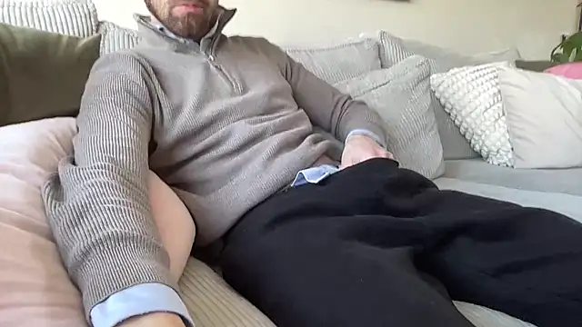 bullyboyy online show from March 2, 12:01 pm