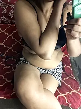 Snapshot of Cute_Jiyaa chatting on May 16, 2:49 pm Cute Jiyaa online show from May 16, 2:49 pm