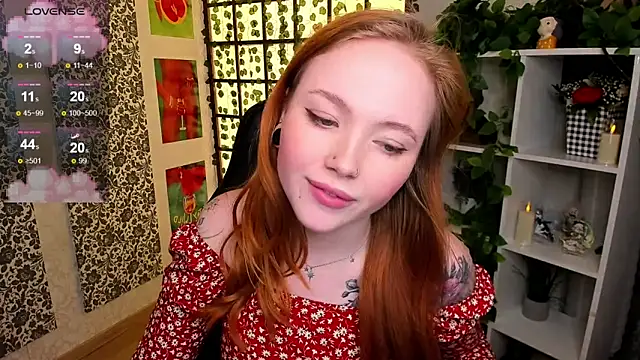 Snapshot of Maya_Light chatting on March 7, 8:02 am Maya Light online show from March 7, 8:02 am