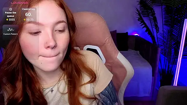 Maya Light online show from April 16, 8:15 am