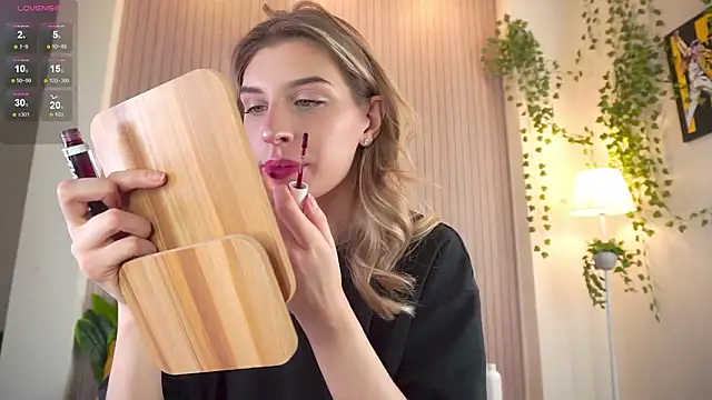 heartseduction online show from February 22, 8:35 am