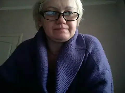 Snapshot of Mayya4321 chatting on February 5, 11:44 am Mayya4321 online show from February 5, 11:44 am