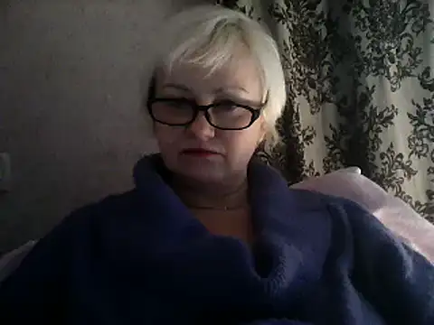 Snapshot of Mayya4321 chatting on February 9, 8:22 am Mayya4321 online show from February 9, 8:22 am