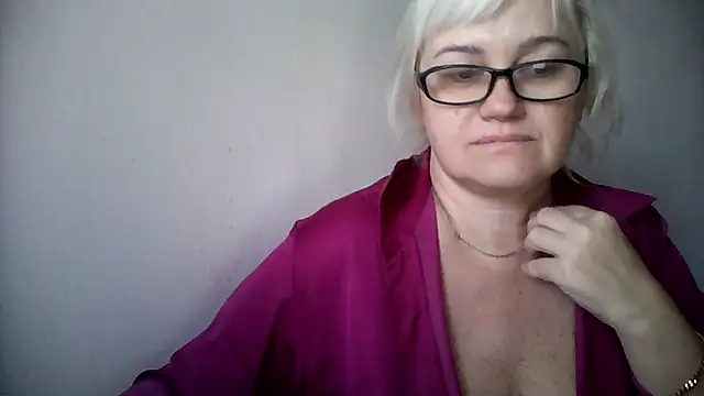 Snapshot of Mayya4321 chatting on October 5, 6:23 am Mayya4321 online show from October 5, 6:23 am