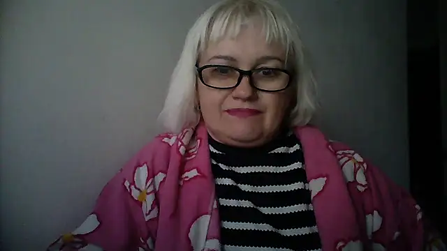 Snapshot of Mayya4321 chatting on October 27, 12:31 pm Mayya4321 online show from October 27, 12:31 pm