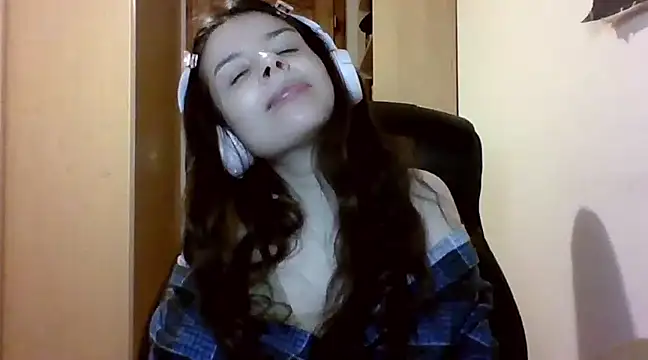 LariceSexy online show from March 16, 10:20 pm