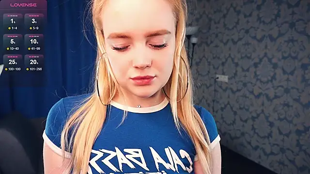 Snapshot of TateClack chatting on February 27, 6:29 am TateClack online show from February 27, 6:29 am