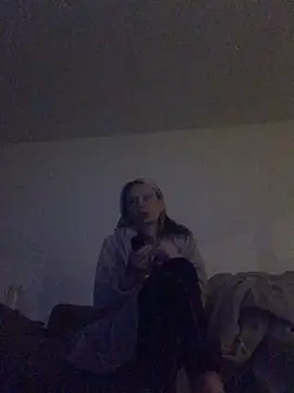 blondey206 online show from March 11, 9:15 pm