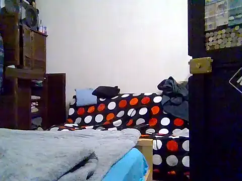 lebaneeseguy online show from November 7, 7:58 pm