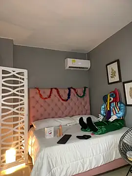 Snapshot of ashanty_queen chatting on March 5, 12:11 pm ashanty queen online show from March 5, 12:11 pm