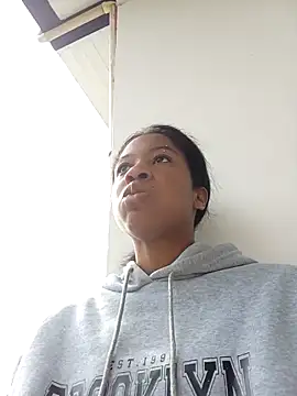 Zaira Rose  online show from September 16, 1:45 pm