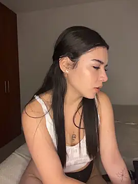 eileensophi online show from May 8, 1:22 am