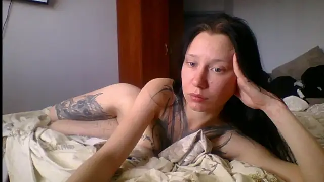 Snapshot of RussNocturnal chatting on November 2, 11:45 am RussNocturnal online show from November 2, 11:45 am