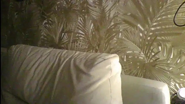 Snapshot of RussNocturnal chatting on December 20, 5:42 pm RussNocturnal online show from December 20, 5:42 pm