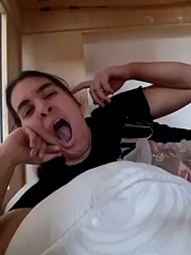 sexy lady2 online show from April 19, 12:48 pm