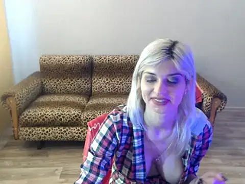 SexyBeatriice online show from March 20, 10:32 am