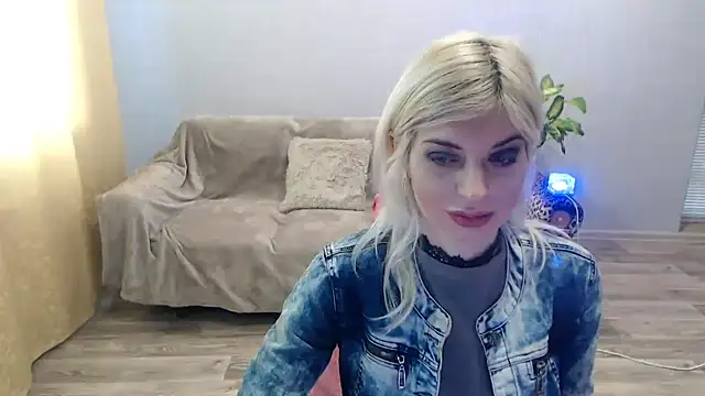 SexyBeatriice online show from February 12, 7:25 am