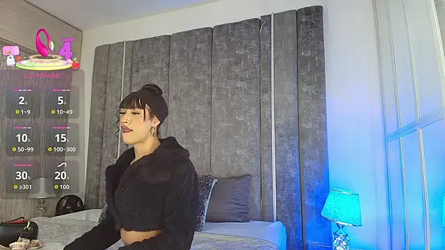 AliDiaz  online show from March 27, 6:18 pm