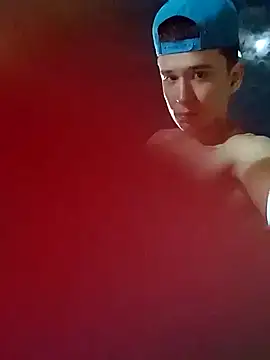 Snapshot of arevalo1124 chatting on March 11, 6:21 am arevalo1124 online show from March 11, 6:21 am