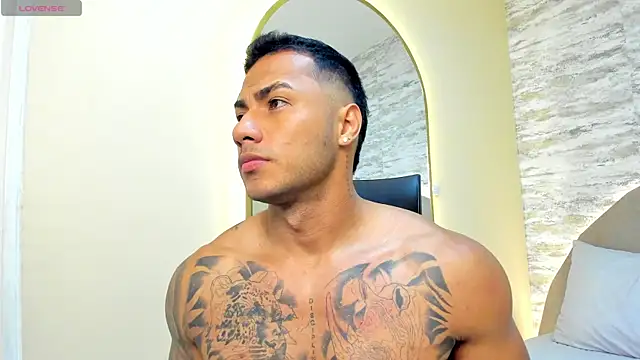 lennox ray online show from February 9, 4:29 pm