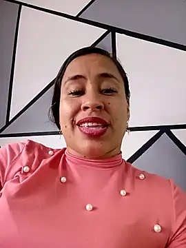 kamila lovee online show from December 3, 8:18 pm