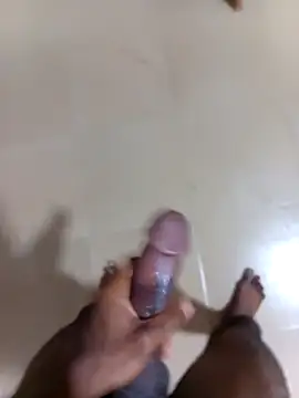 Snapshot of Sweetbwooy chatting on February 10, 12:30 am Sweetbwooy online show from February 10, 12:30 am