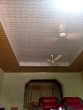 Snapshot of Sweetbwooy chatting on March 7, 1:51 pm Sweetbwooy online show from March 7, 1:51 pm