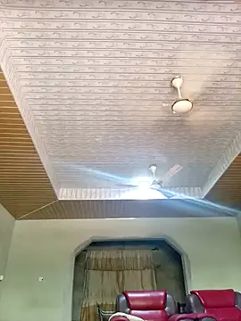 Snapshot of Sweetbwooy chatting on March 10, 12:48 pm Sweetbwooy online show from March 10, 12:48 pm