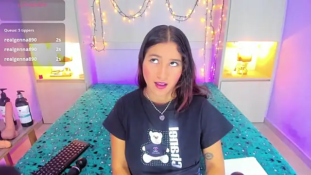 Snapshot of CandyyMaria chatting on November 3, 7:48 pm CandyyMaria online show from November 3, 7:48 pm