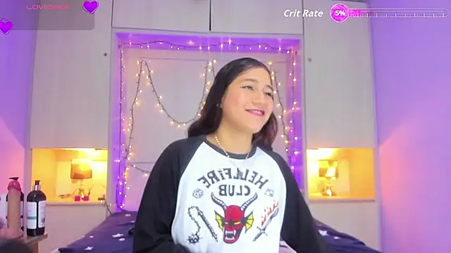 Snapshot of CandyyMaria chatting on November 21, 3:11 pm CandyyMaria online show from November 21, 3:11 pm