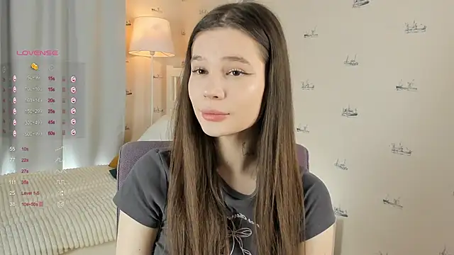 OdetteAven online show from February 15, 5:30 am