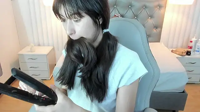 mia vanucci1 online show from March 4, 4:06 am