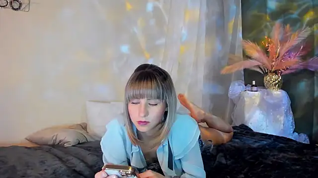 CharmBianca online show from October 26, 11:38 am