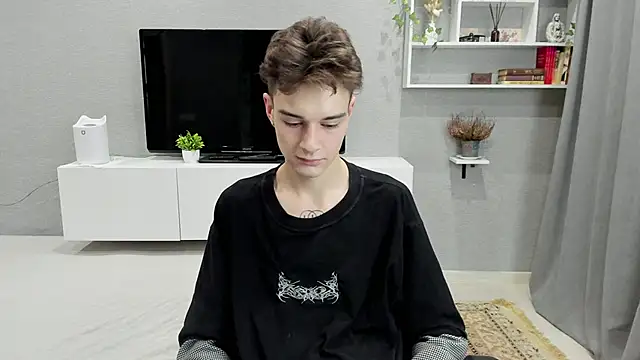 avegothy- online show from February 7, 6:56 pm