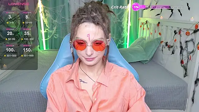 Snapshot of AnTikaMy chatting on October 18, 6:30 pm AnTikaMy online show from October 18, 6:30 pm