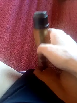 baixinhainsaciavel23 online show from April 15, 12:56 pm