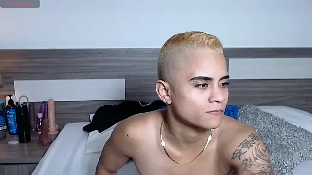 Liiamthompson online show from January 9, 10:29 am