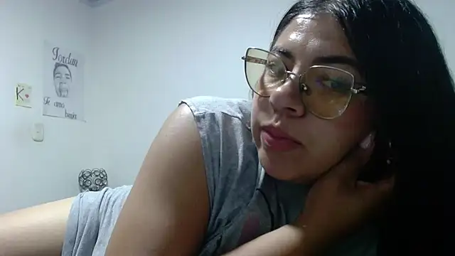 viccky vick online show from June 4, 3:12 am