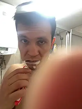 Snapshot of devilXAngel5 chatting on October 31, 11:00 am devilXAngel5 online show from October 31, 11:00 am