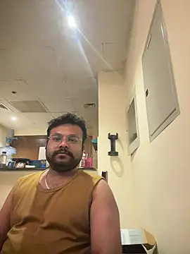 Snapshot of SoloChill chatting on February 13, 1:45 am SoloChill online show from February 13, 1:45 am