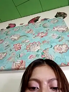 Snapshot of Little_Saori chatting on February 6, 5:25 am Little Saori online show from February 6, 5:25 am