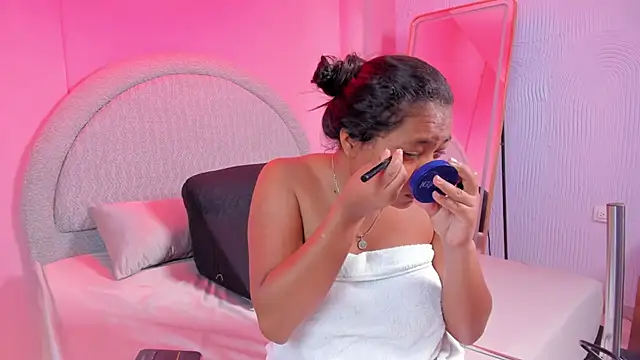 yeikafoxy online show from April 16, 11:33 am