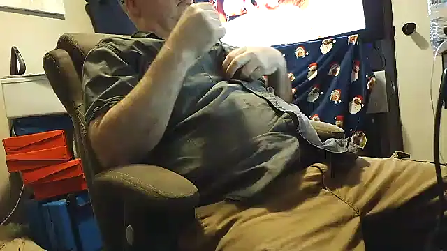 stubbydick3 online show from February 4, 11:49 pm