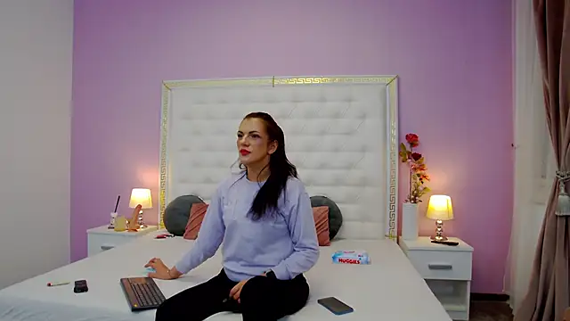 Snapshot of LissaAnn chatting on March 21, 11:45 pm LissaAnn online show from March 21, 11:45 pm